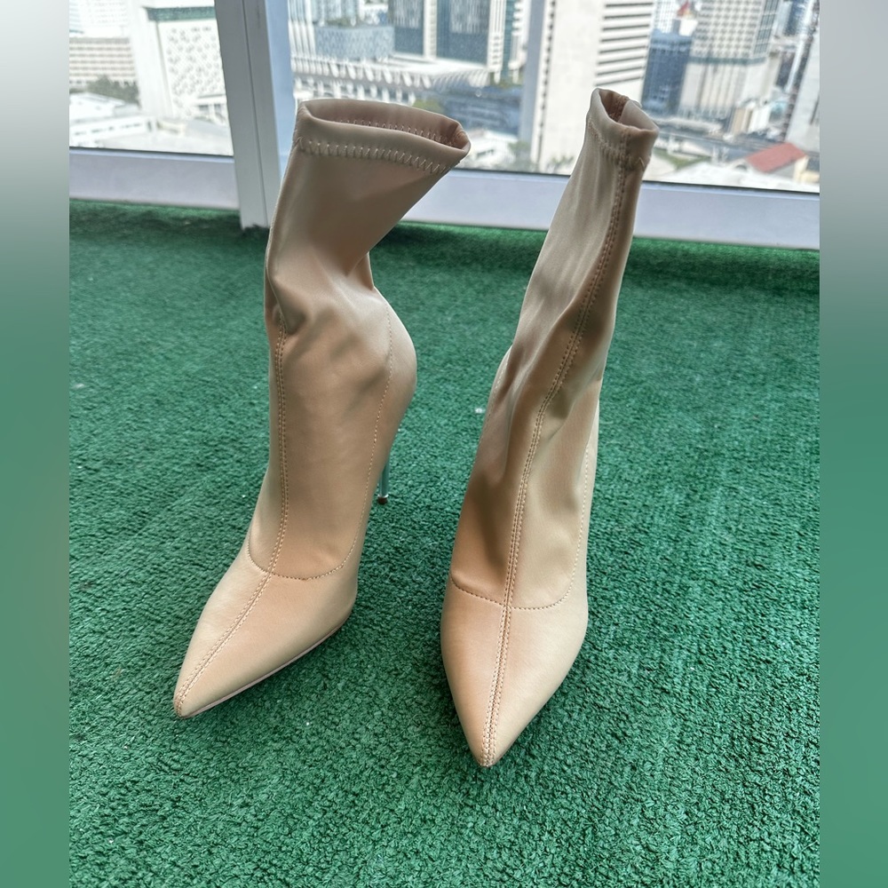 Boots - Picture 2 of 2